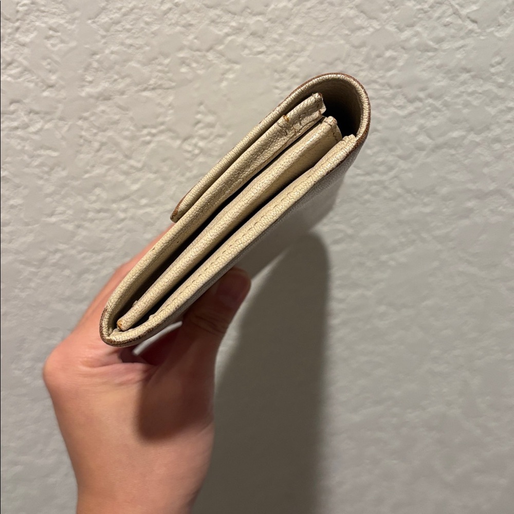 Cartier Cream Leather Wallet with Gold Hardware - Picture 7 of 14